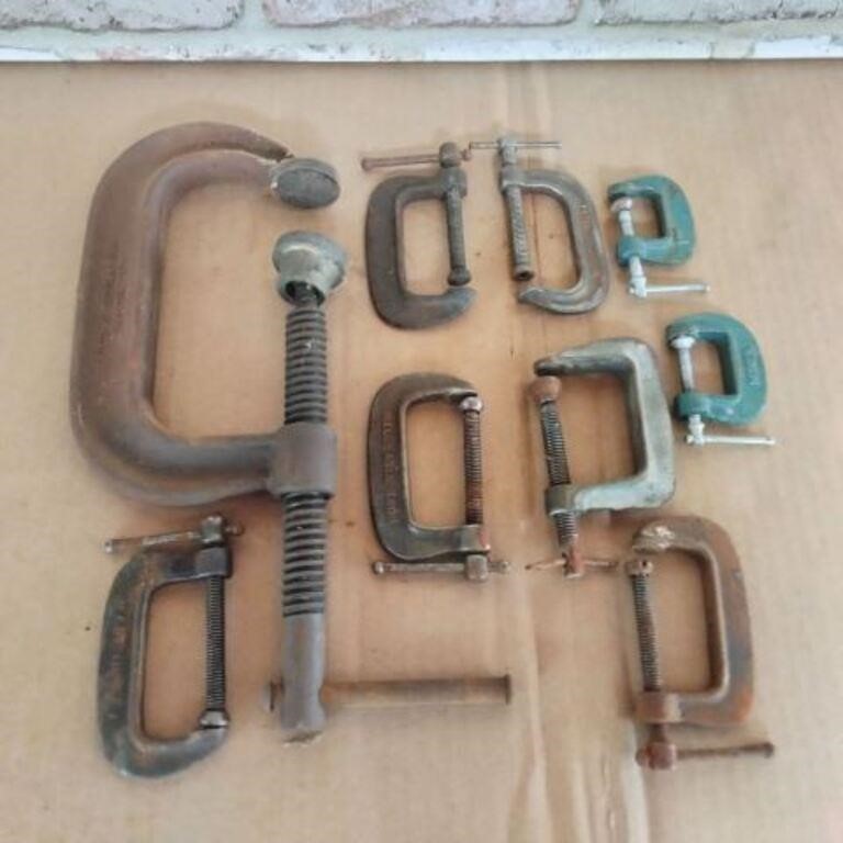 BOX LOT: ASSORTED METAL C CLAMPS