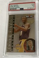 Vintage 1997 Hoops #15 Kobe Bryant Card