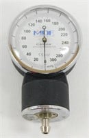 MDF Calibra Sphygmomanometer