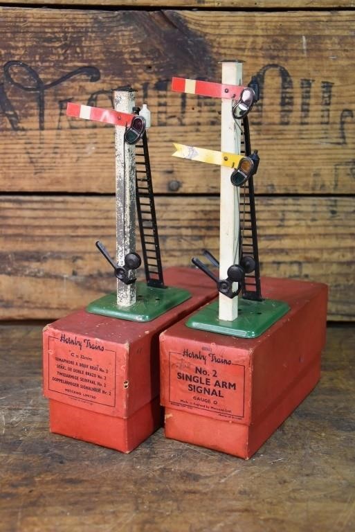Hornby O Gauge Signal Arms - Complete with Box