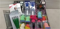 19PC MAKEUP APPLICATORS & BRUSHES CUTICLE TRIMMERS