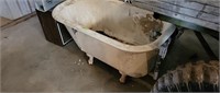 Cast Iron Claw foot tub