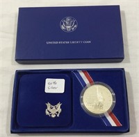 1986 USA Liberty commemorative 90% Silver $1 coin.