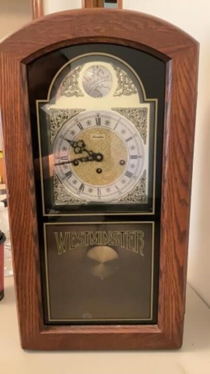 Vintage Linden Westminster Chime Mantle Clock