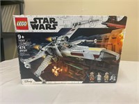 BRAND NEW LEGO Star Wars X-Wing Fighter