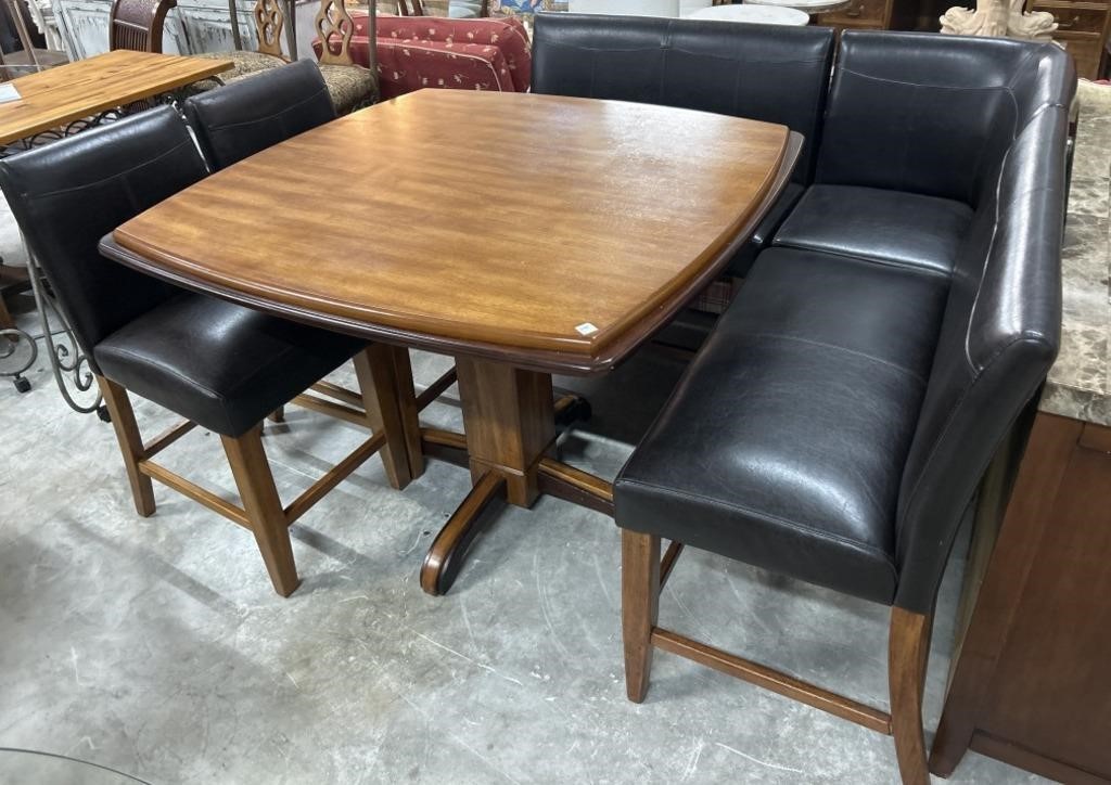 Corner books dining table and chairs 
6-pieces