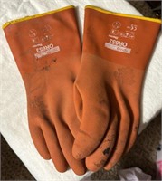 Thermo working gloves worn but in good shape