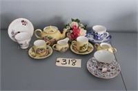 tea cups and saucers