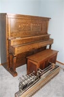 piano and bench