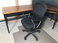 ROLLING OFFICE CHAIR & FLOOR PROTECTOR