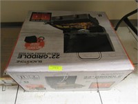 BLACKSTONE 22" GRIDDLE WITH HOOD/TABLETOP