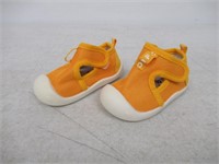 Kid's 17 (2 US) Shoe, Yellow 17 EUR (2 US)