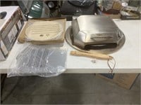 Pizza oven kit for kettle grill