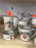 CUTE COUNTRY STYLE POTTERY MEASURING CUPS