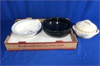 4 TABLE POTTERY ITEMS