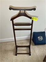 MENS DRESSING STAND 46IN T