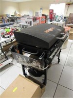 BLACK STONE GRILL 36" W/HOOD AND FOLDING SHELVES