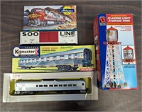 VINTAGE TRAIN LOT  /  LQQK AT PICTURES / SHIPS