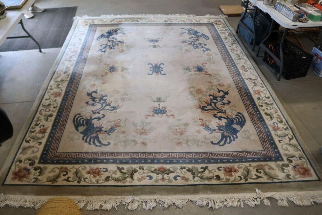 LARGE WOVEN AREA RUG