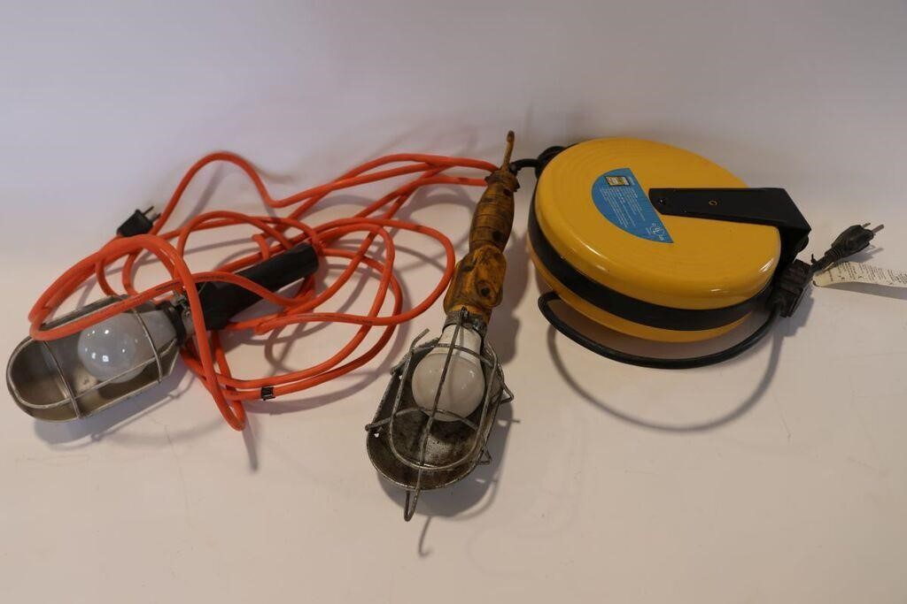 POWER FIST EXTENSION CORD REEL & TROUBLE LIGHTS