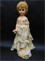 ANTIQUE BRIDE DOLL VINTAGE ANTIQUE TOY