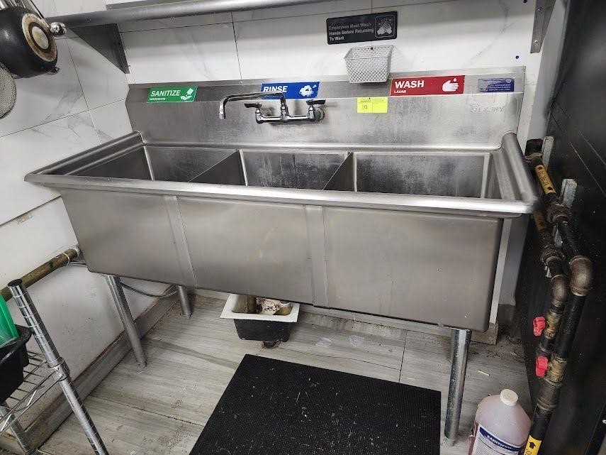 3 COMPARTMENT SS SINK 60" X 24"