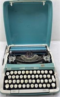 Vintage Smith Corona Super Sterling Typewriter