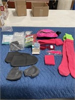 Pink jogging , shoelaces, small toe protectors,