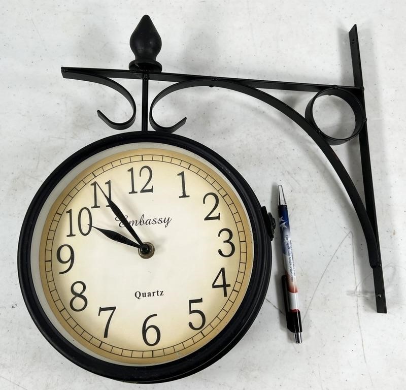 battery operated hanging clock