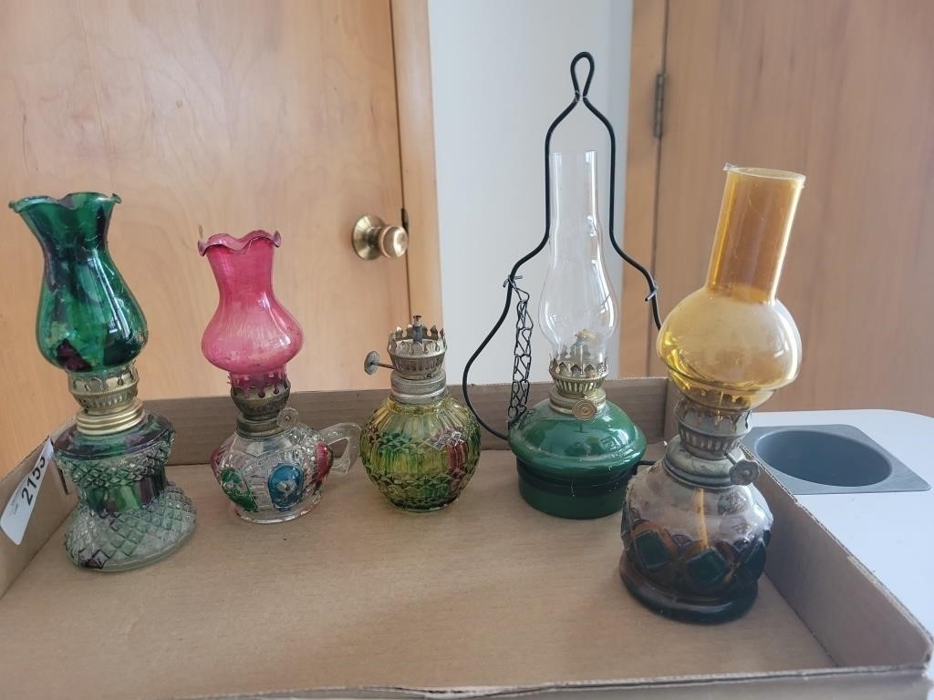 5 Vintage Miniature Oil / Kerosene Lamps