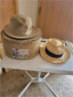 Vintage Mallory Felt Hat - size 7 1/8 & Carlton