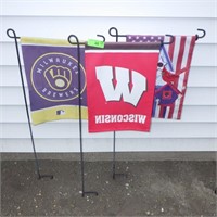 3 YARD FLAGS W/ STAKES