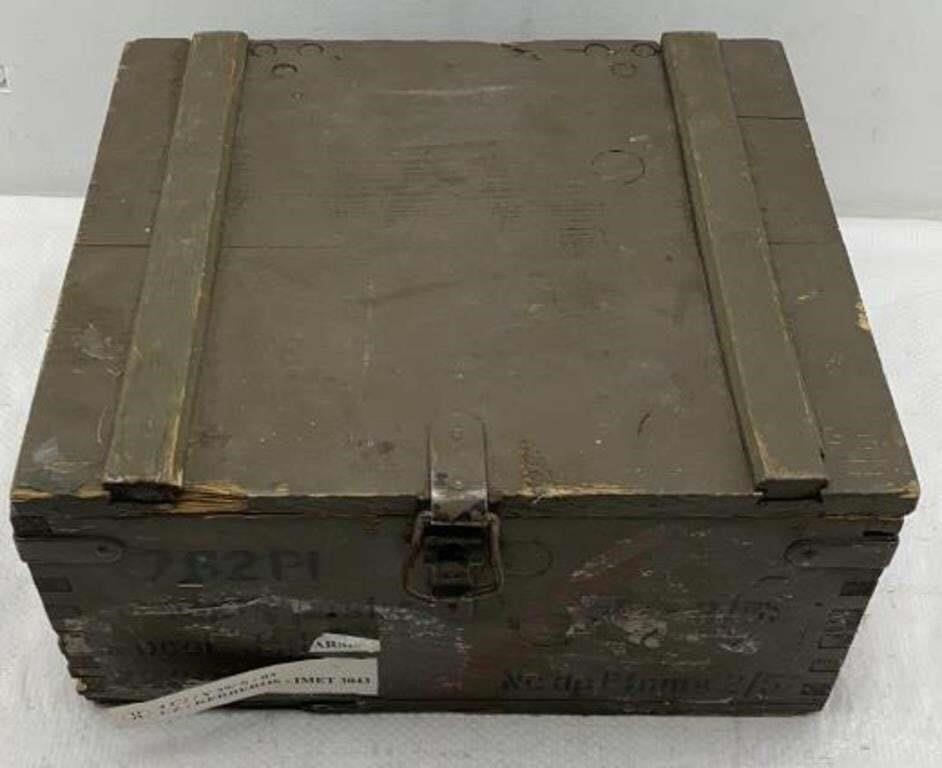 13,5x6.5x12in - vintage military Ammo Box