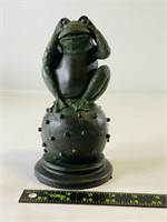 Hear No Evil Frog Statue