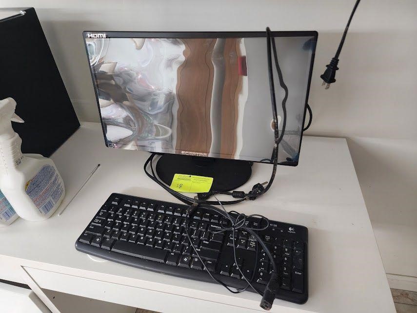 16" MONITOR WITH KEYBOARD