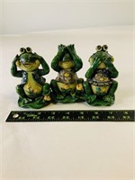 No Evils frog statues