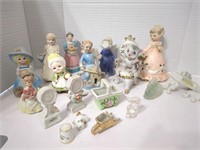 Ceramic figurines