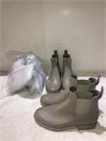 3 Pairs Women's Boots Size 6