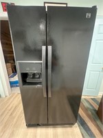 Kenmore Coldspot Refrigerator with Ice and Water
