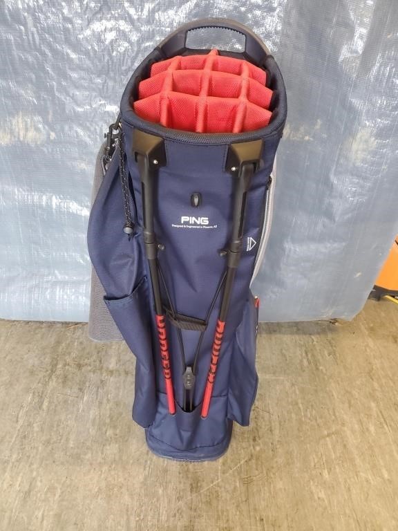 Ping Hoofer 14 Golf Bag Like New