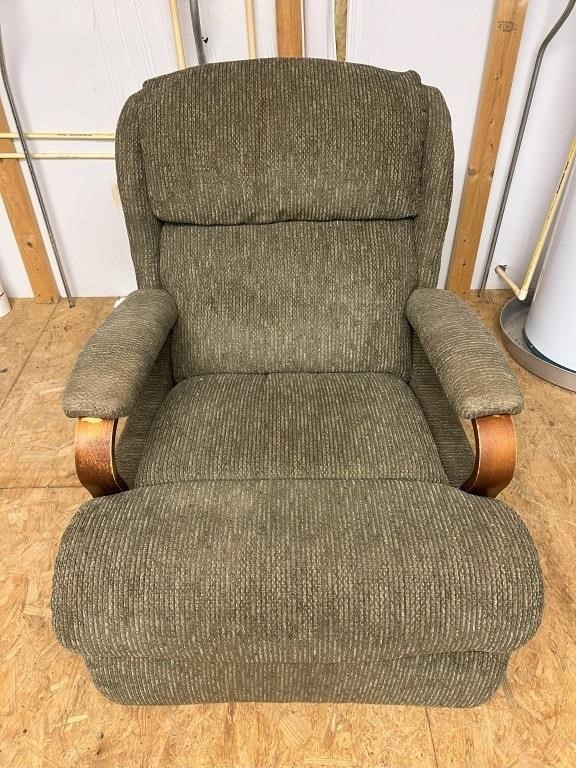 Recliner Olive Green Cloth in Good Conditionn