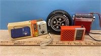 4 Vintage pocket radios (all working)