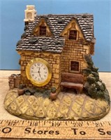 Resin Cottage w/Battery Operated Clock (6"H)