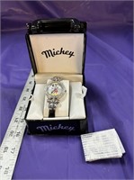 Mickey Mouse Watch w/Cute Case