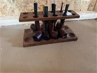 TOBACCO PIPE RACK & 8 PIPES
