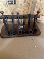 TOBACCO PIPE RACK & 6 PIPES