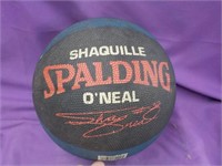 Shaquille O'Neal basket ball