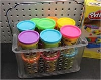 Play-Doh Food Kit & Small Containers of Play-Doh