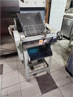 COMMERCIAL DOUGH PRESS YJ-130 (BRAND NEW)