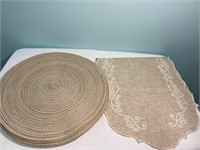 Table Runner & Placemats